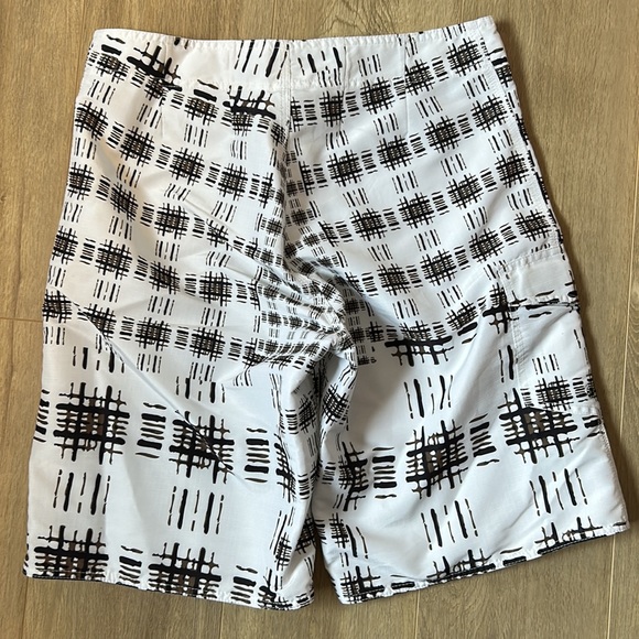 Men’s Board Shorts - Picture 2 of 2